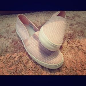 Pink and white stripe KEDS!!